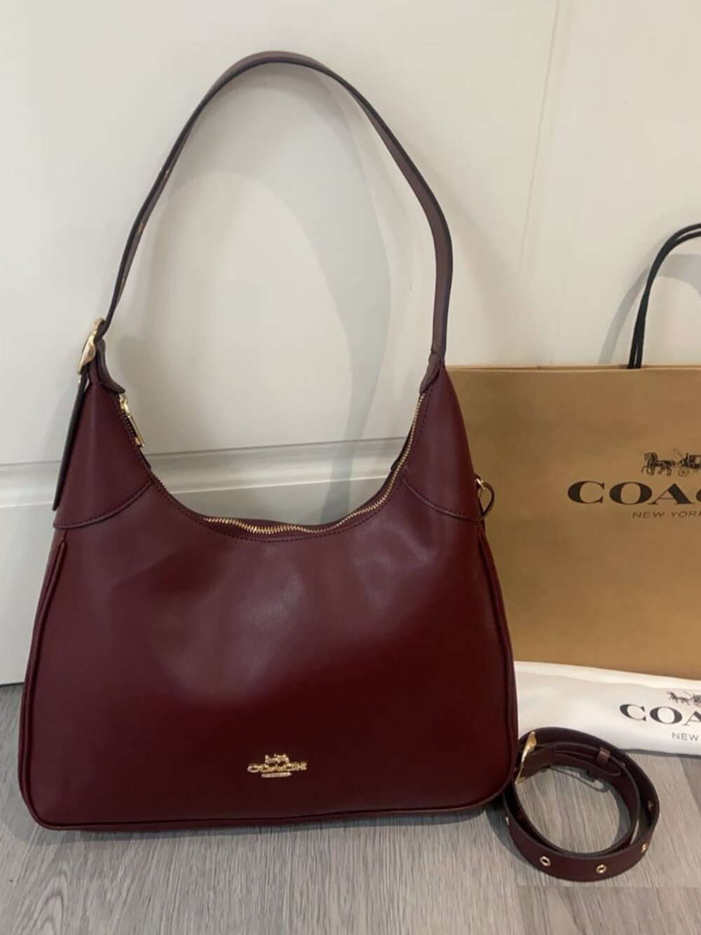 Coach Brooklyn 28 shoulder bag in maple